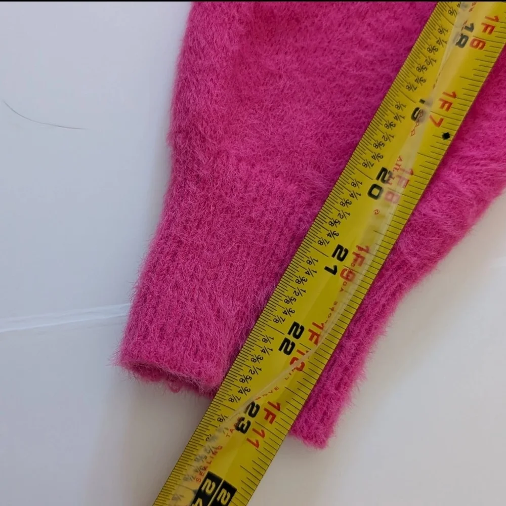 Nanette Lepore Pink Fuzzy Cardigan Medium ‎ Gold Chain Trim/Buttons Real Pockets